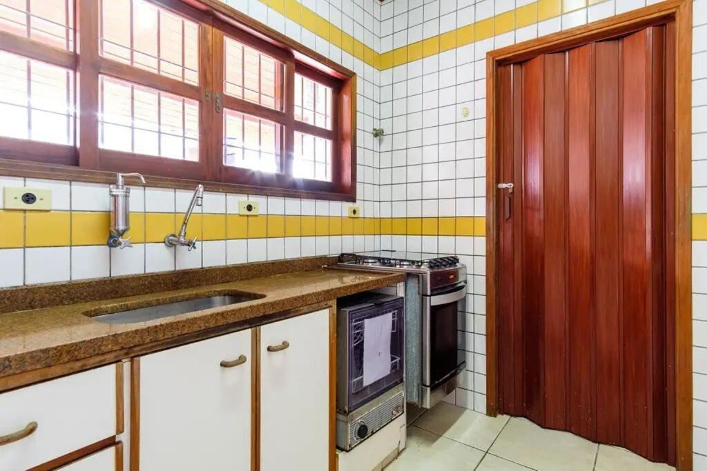 Bh4 - Bh4: Casa Com Piscina Ao Lado Da Praia Grande Убатуба Екстериор снимка